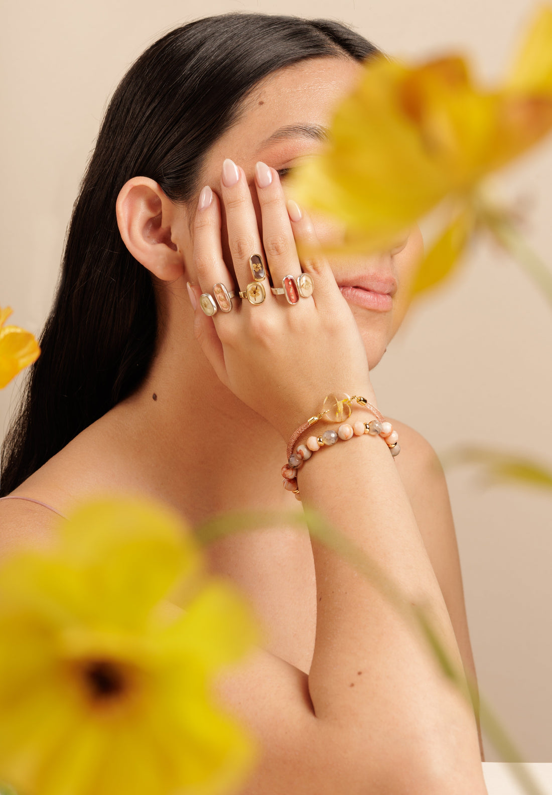 Joyería botánica: cómo las flores preservadas pueden ayudarte a sanar y recordar momentos especiales